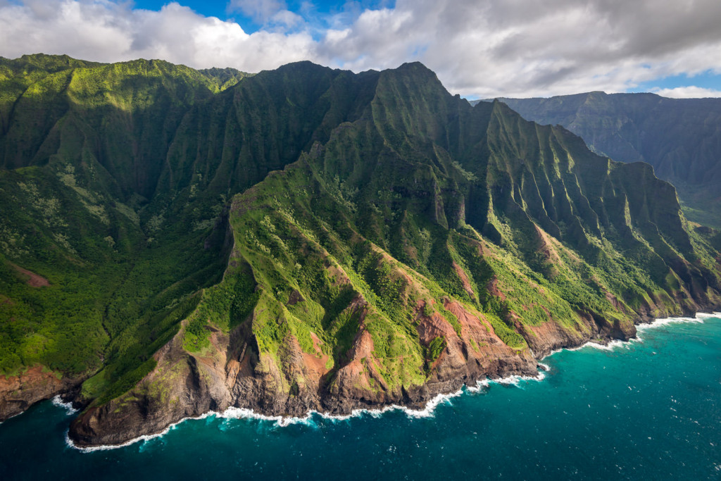 Aerial shot of the Nā Pali Coast in Hawaii